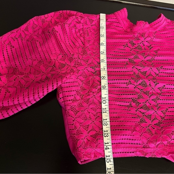 Valentine fuchsia pink backless lace crop top with wraparound sash, size L - Picture 11 of 16